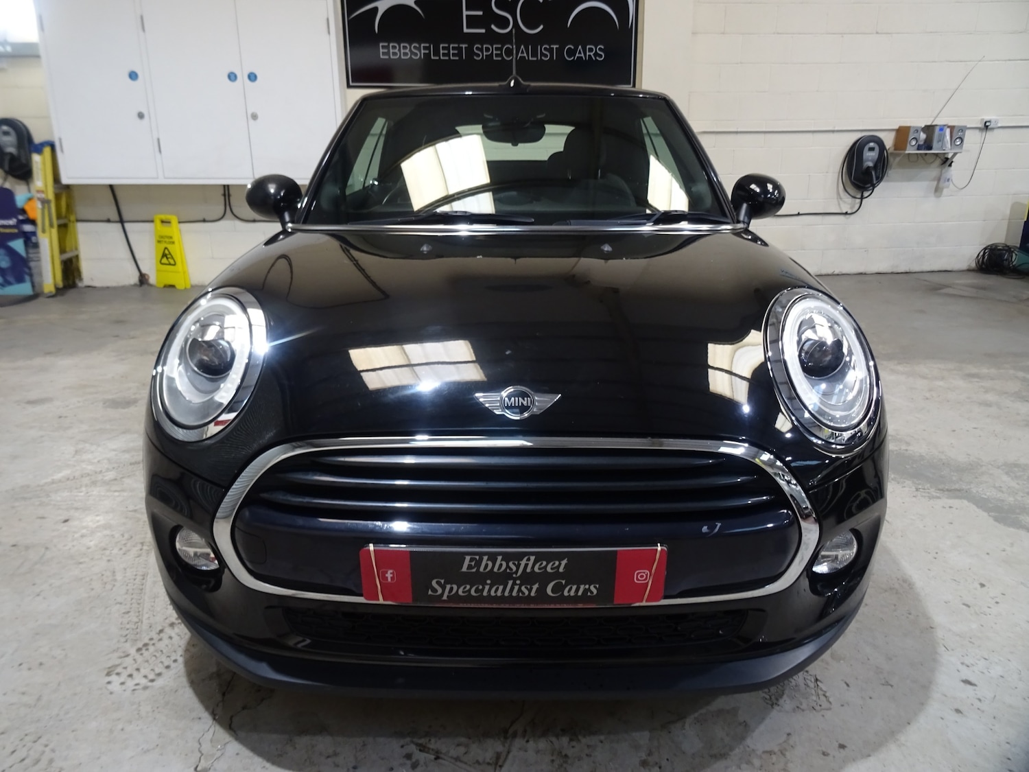 Used MINI Convertible 2017 for sale - 77729851: Photo 8
