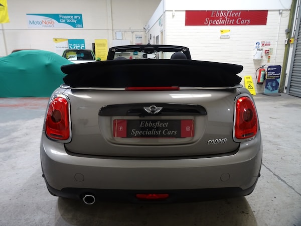 Used MINI Convertible 2017 for sale - 76332400: Photo 12