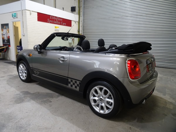 Used MINI Convertible 2017 for sale - 76332400: Photo 13