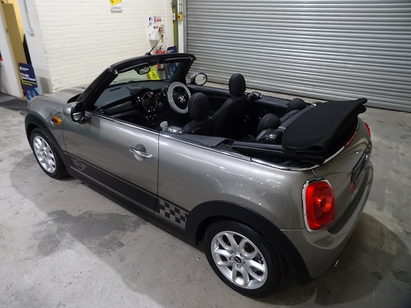 Used MINI Convertible 2017 for sale - 76332400: Photo 29