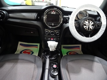 Used MINI Convertible 2017 for sale - 76332400: Photo 2