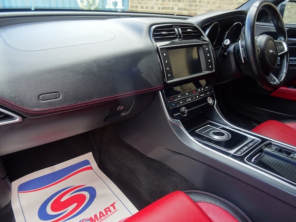Used Jaguar XE 2018 for sale - 75535746: Photo 27