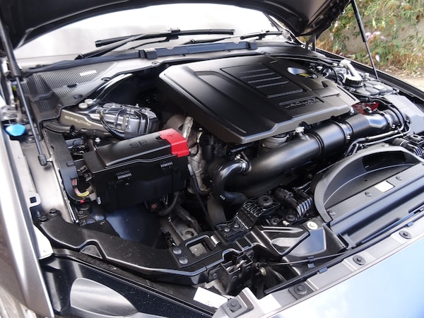 Used Jaguar XE 2018 for sale - 75535746: Photo 52