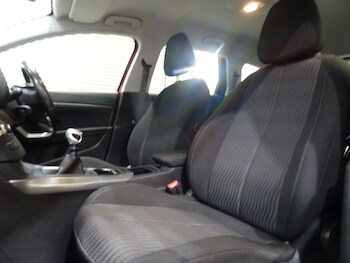 Used Peugeot 308 2015 for sale - 77819111: Photo