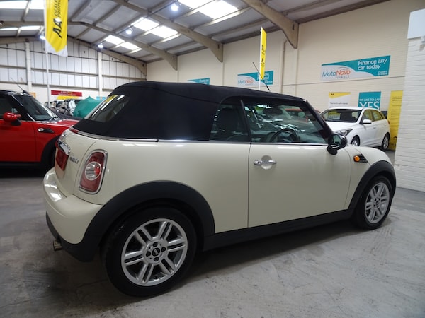 Used MINI Convertible 2012 for sale - 75796949: Photo 13