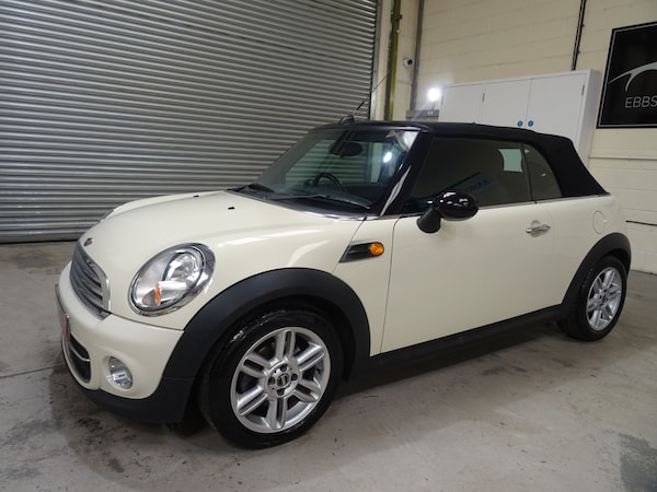 Used MINI Convertible 2012 for sale - 75796949: Photo 16