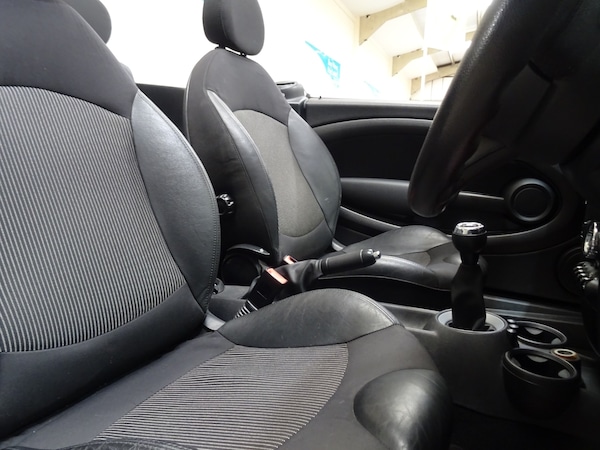 Used MINI Convertible 2012 for sale - 75796949: Photo 5