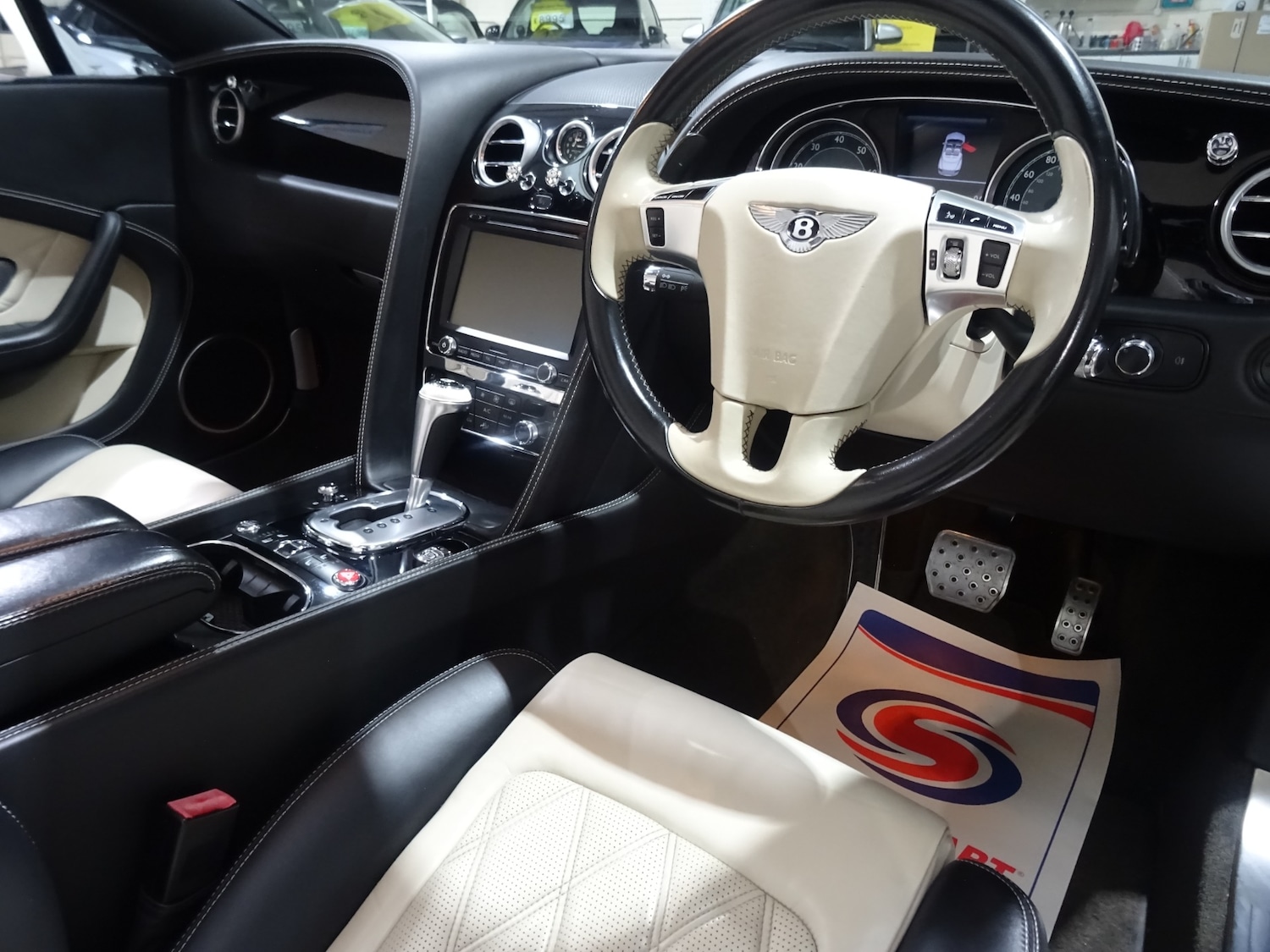 Used Bentley Continental 2015 for sale - 76681627: Photo 10