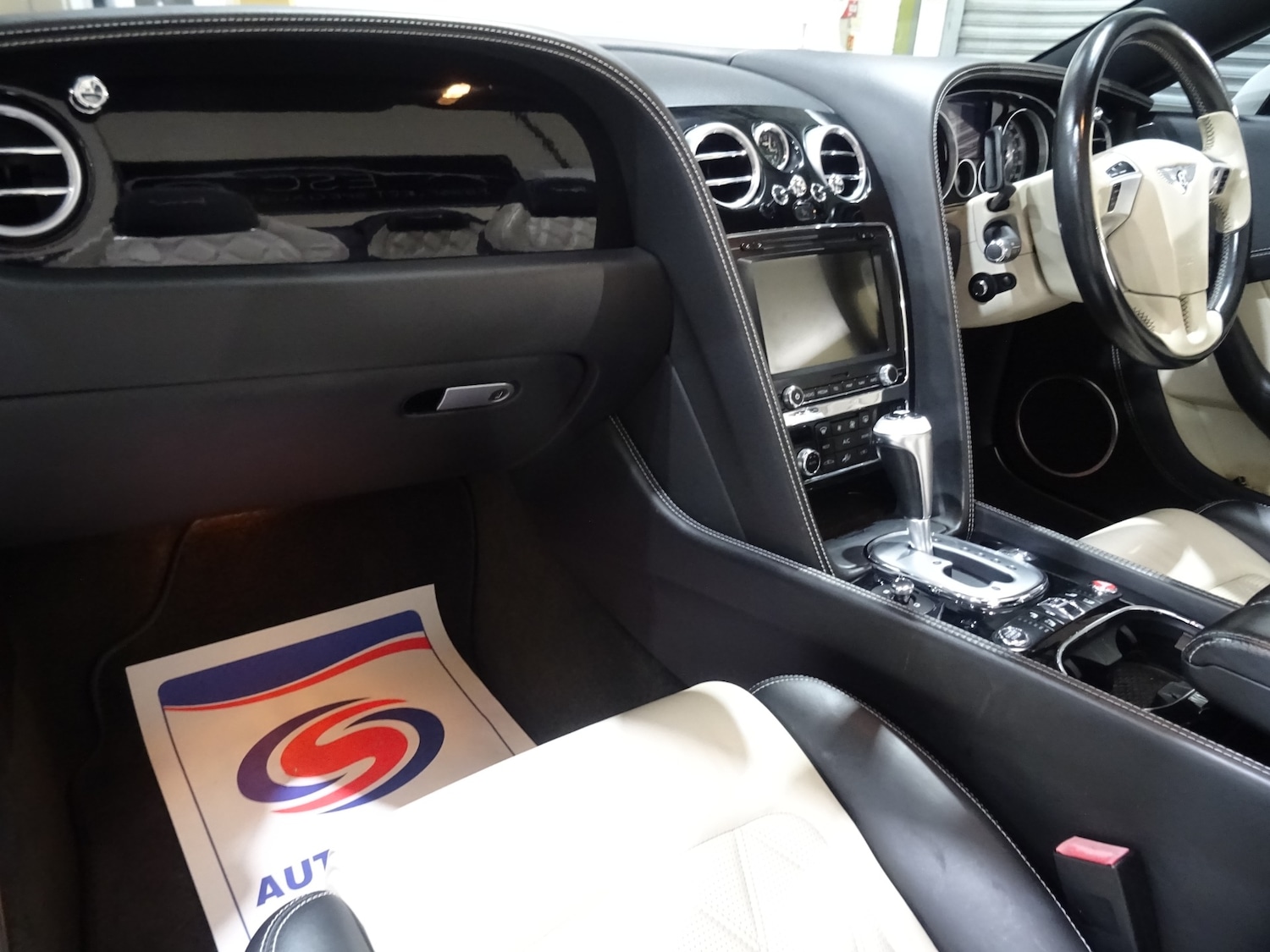 Used Bentley Continental 2015 for sale - 76681627: Photo 6