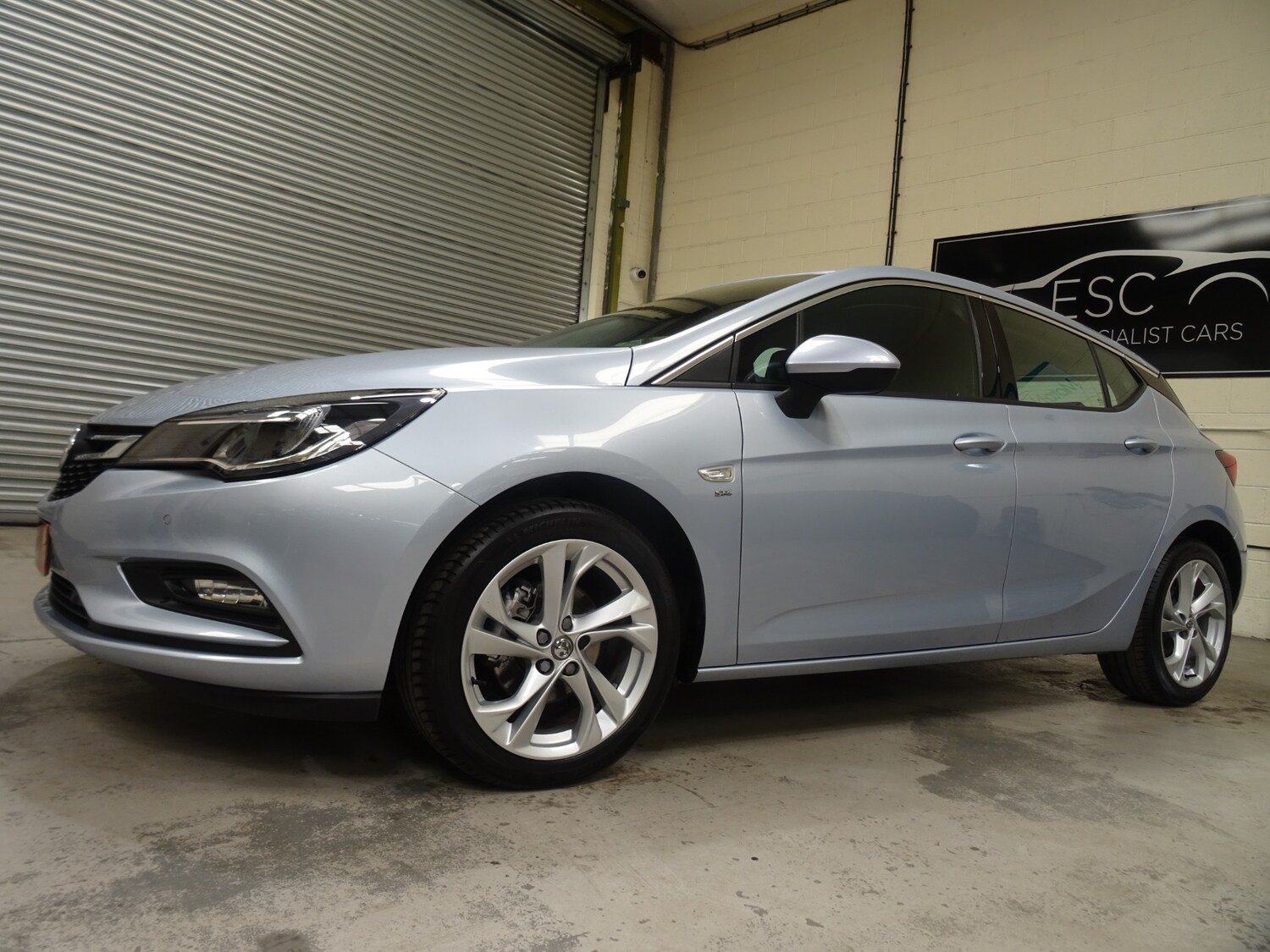 Used Vauxhall Astra 2017 for sale - 75945003: Photo 36