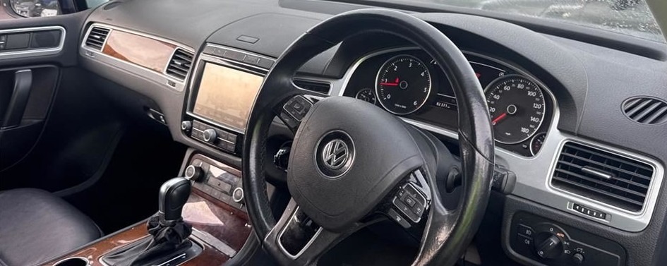 Used Volkswagen Touareg 2015 for sale - 76565402: Photo 2