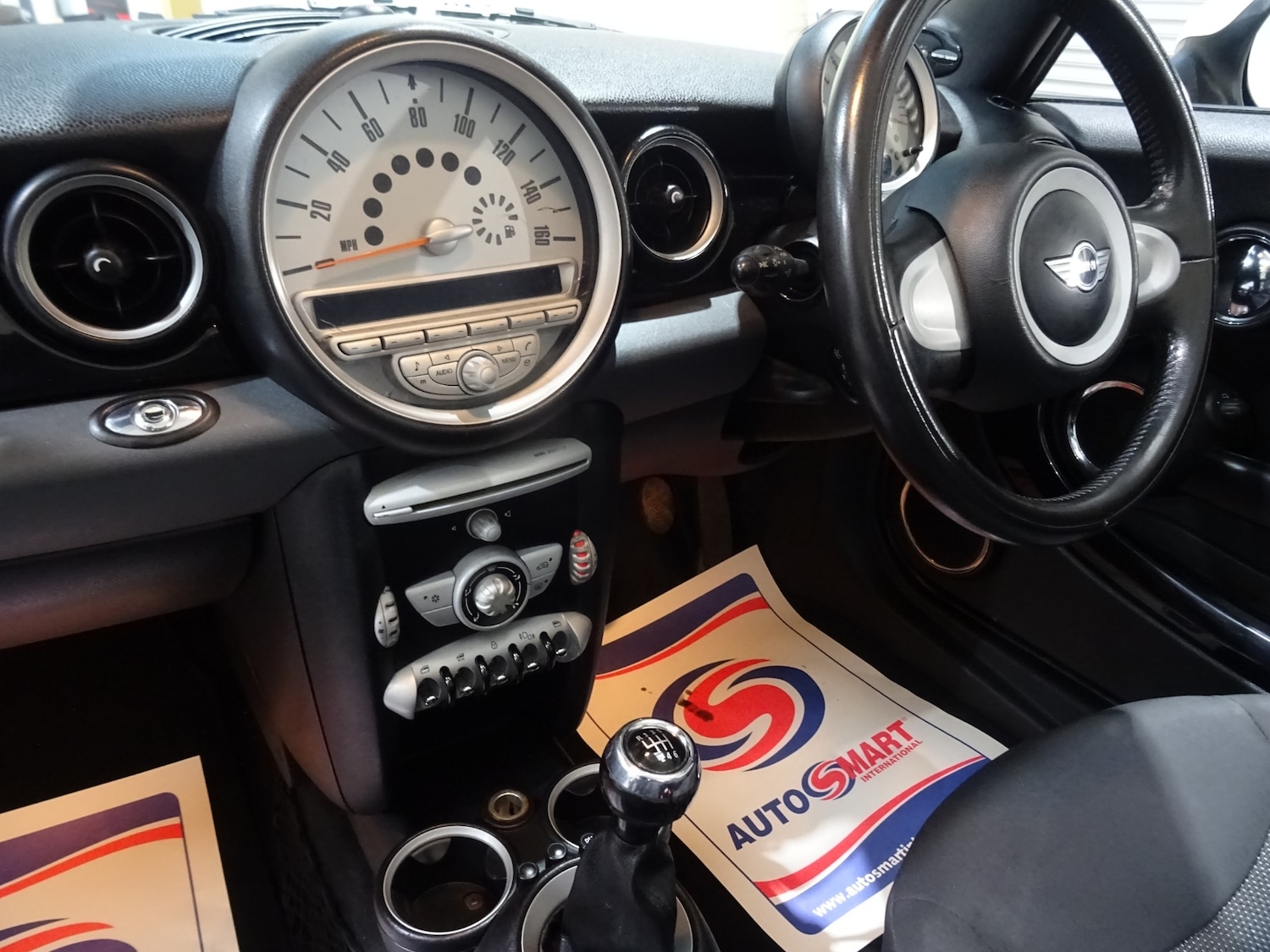 Used MINI Convertible 2010 for sale - 76374504: Photo 22