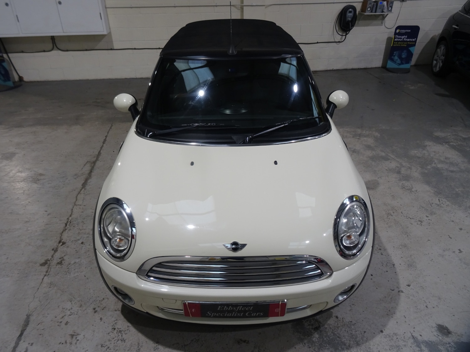 Used MINI Convertible 2010 for sale - 76374504: Photo 40