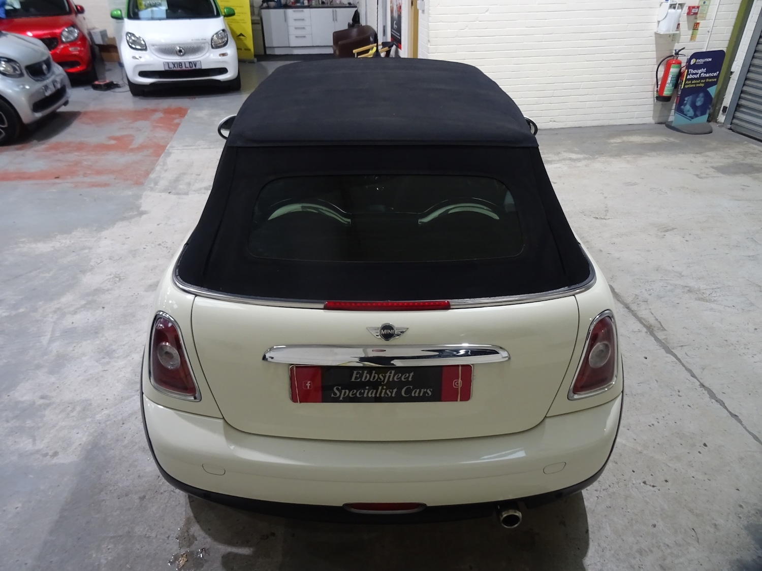 Used MINI Convertible 2010 for sale - 76374504: Photo 42