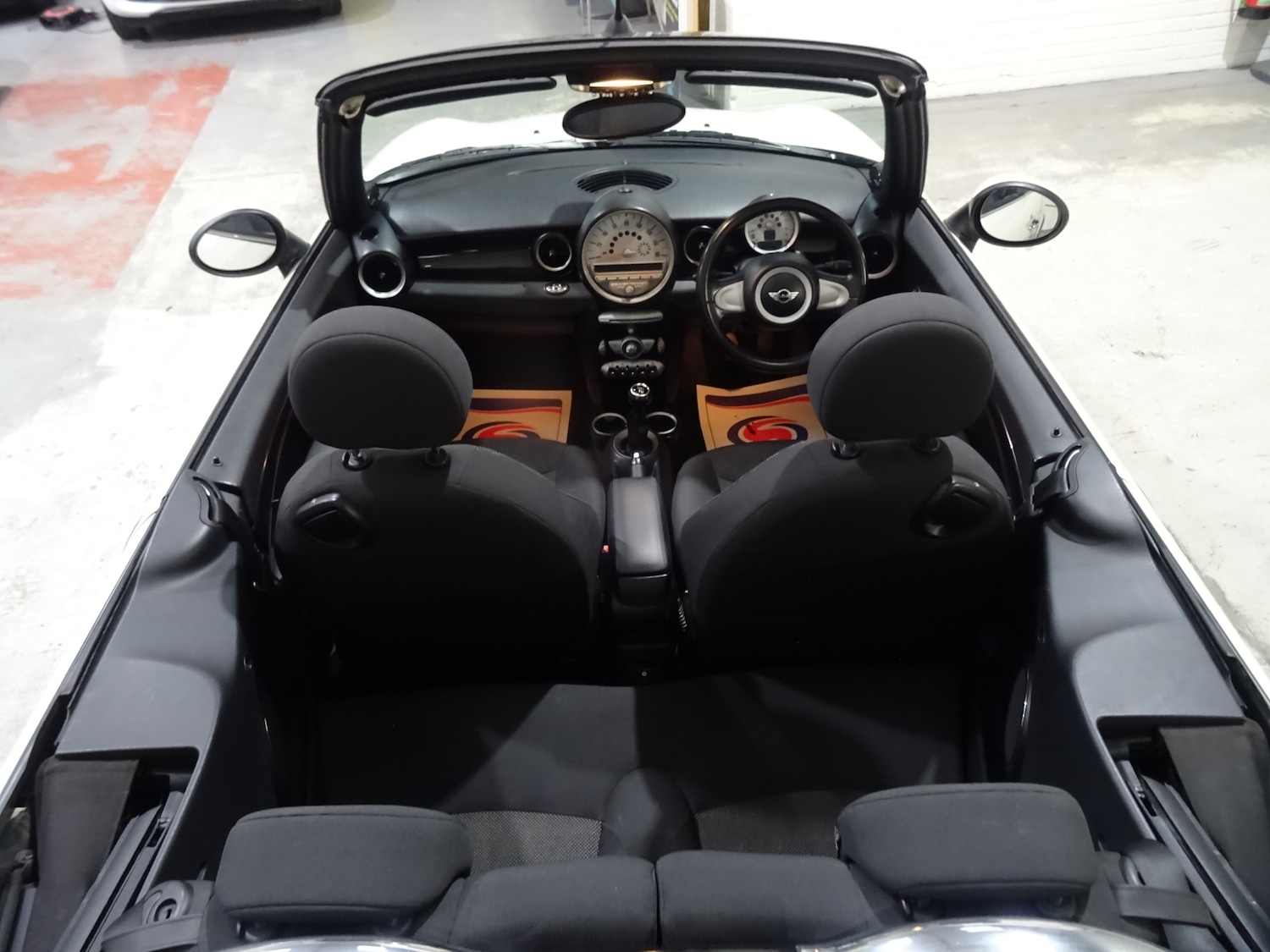 Used MINI Convertible 2010 for sale - 76374504: Photo 7