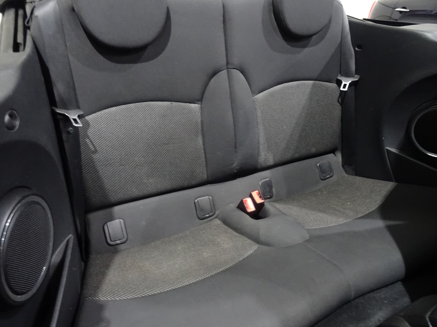 Used MINI Convertible 2010 for sale - 76374504: Photo 8