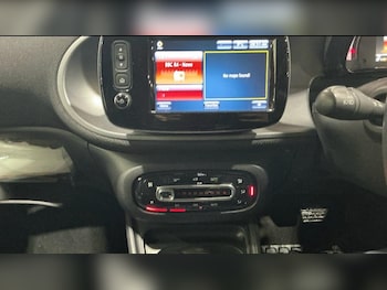 Used smart fortwo 2016 for sale - 78639850: Photo
