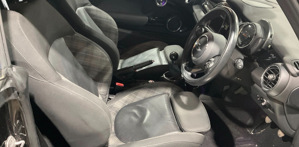 Used MINI Convertible 2017 for sale - 77591828: Photo 2