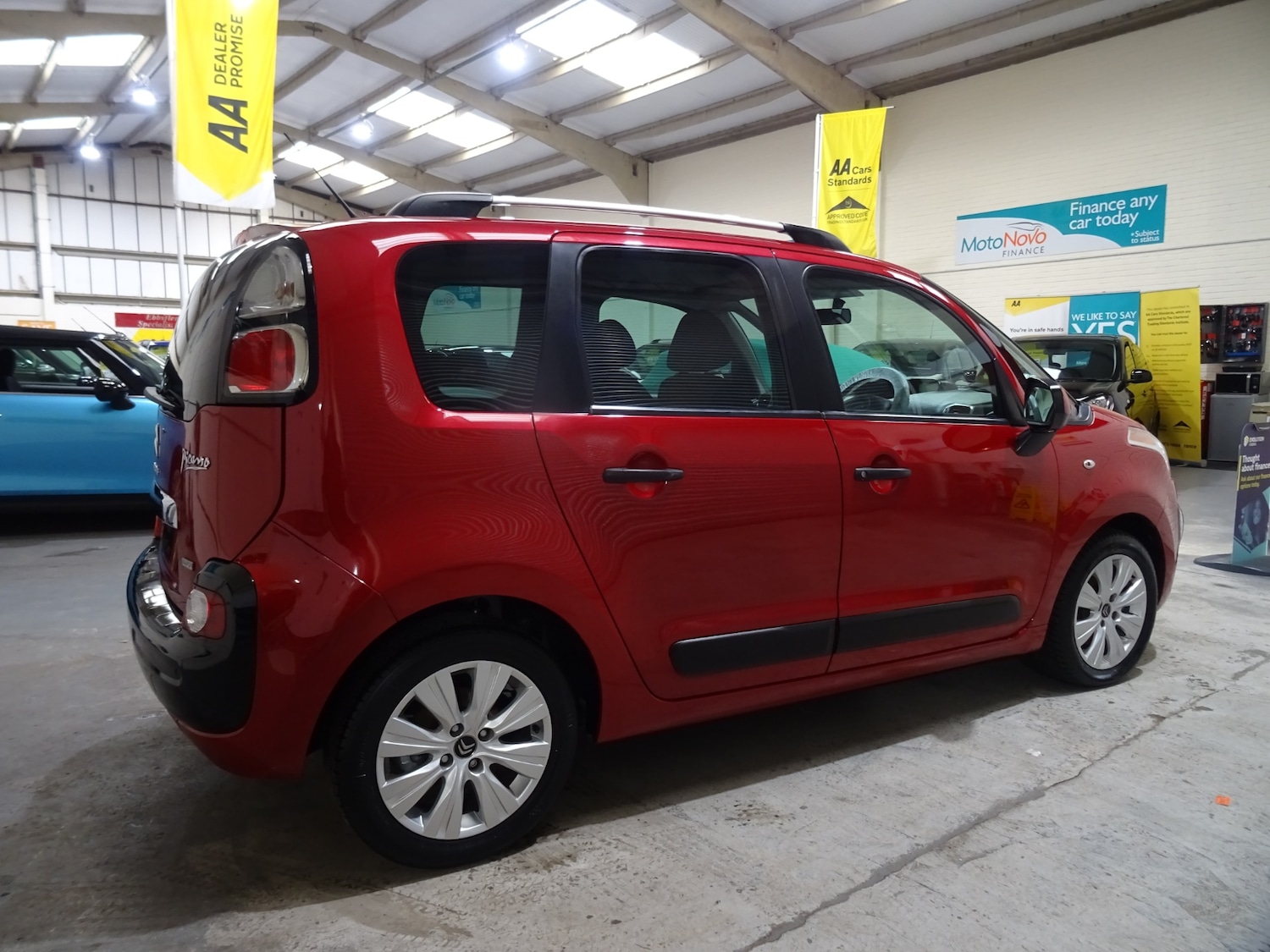 Used Citroen C3 Picasso 2016 for sale - 76791936: Photo 10