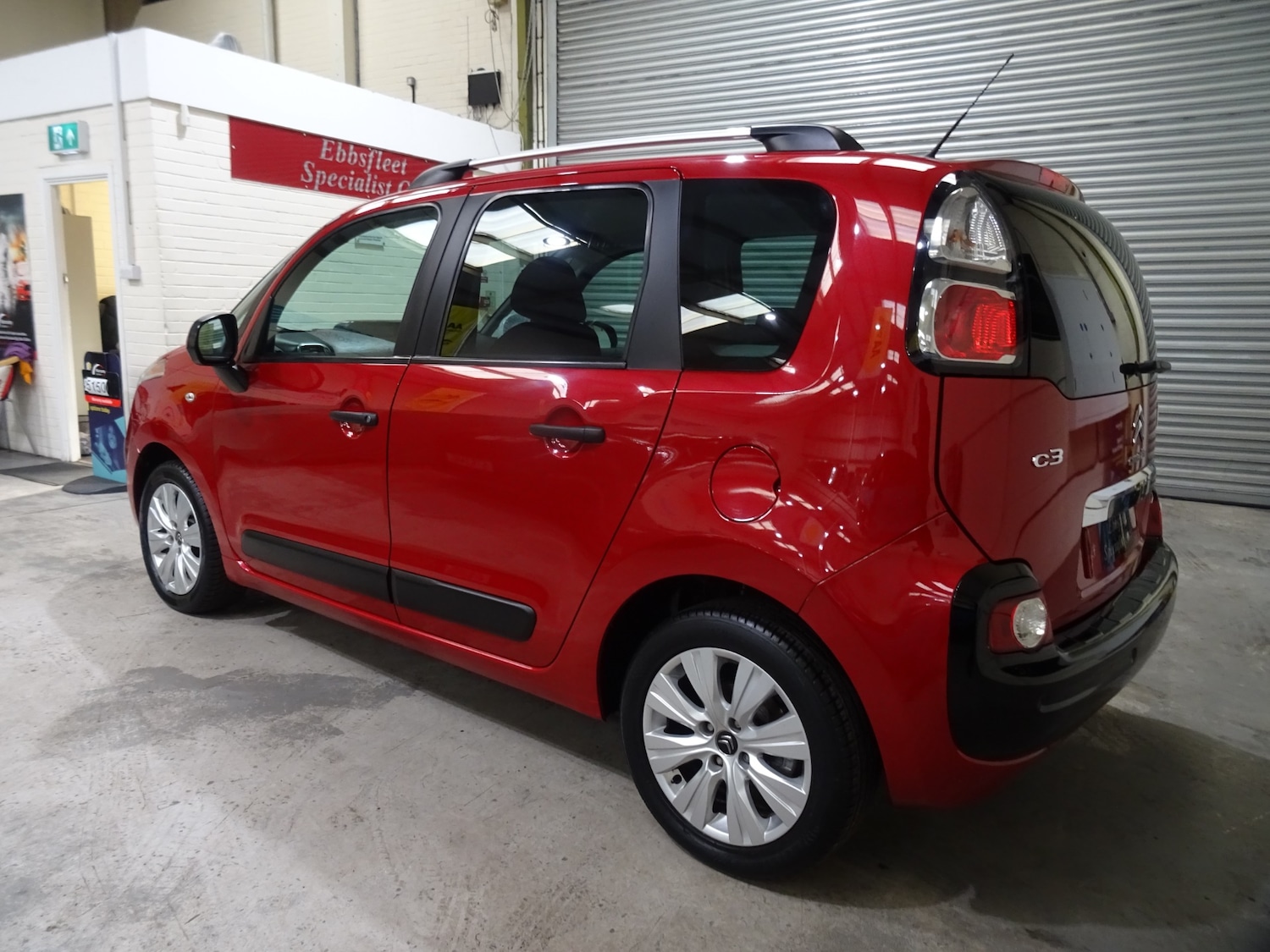 Used Citroen C3 Picasso 2016 for sale - 76791936: Photo 12