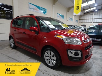 2016 (66) - 1.2 PureTech Edition 5dr **ULTRA LOW MILEAGE*ONLY 40000 MILES FROM NEW**
