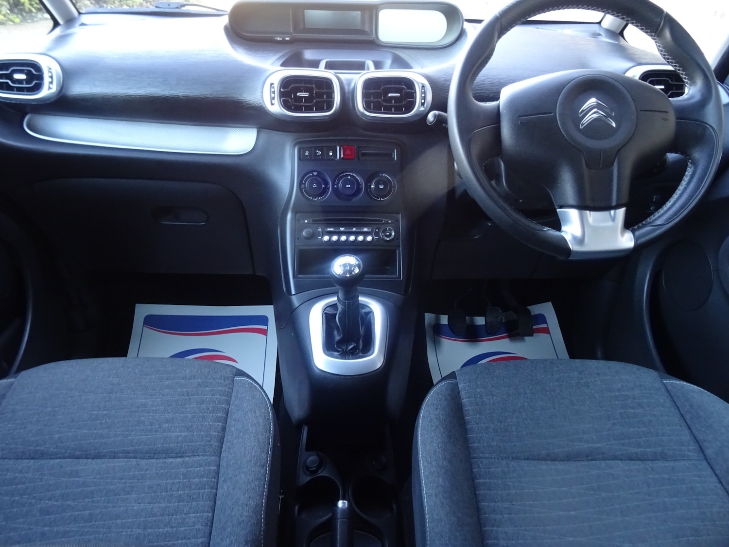 Used Citroen C3 Picasso 2016 for sale - 76791936: Photo 22