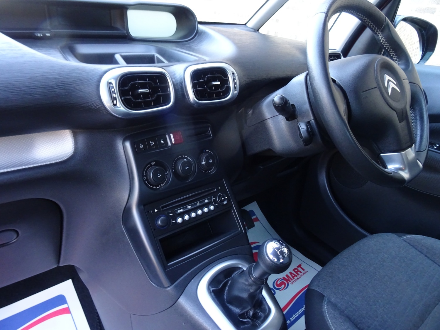 Used Citroen C3 Picasso 2016 for sale - 76791936: Photo 24