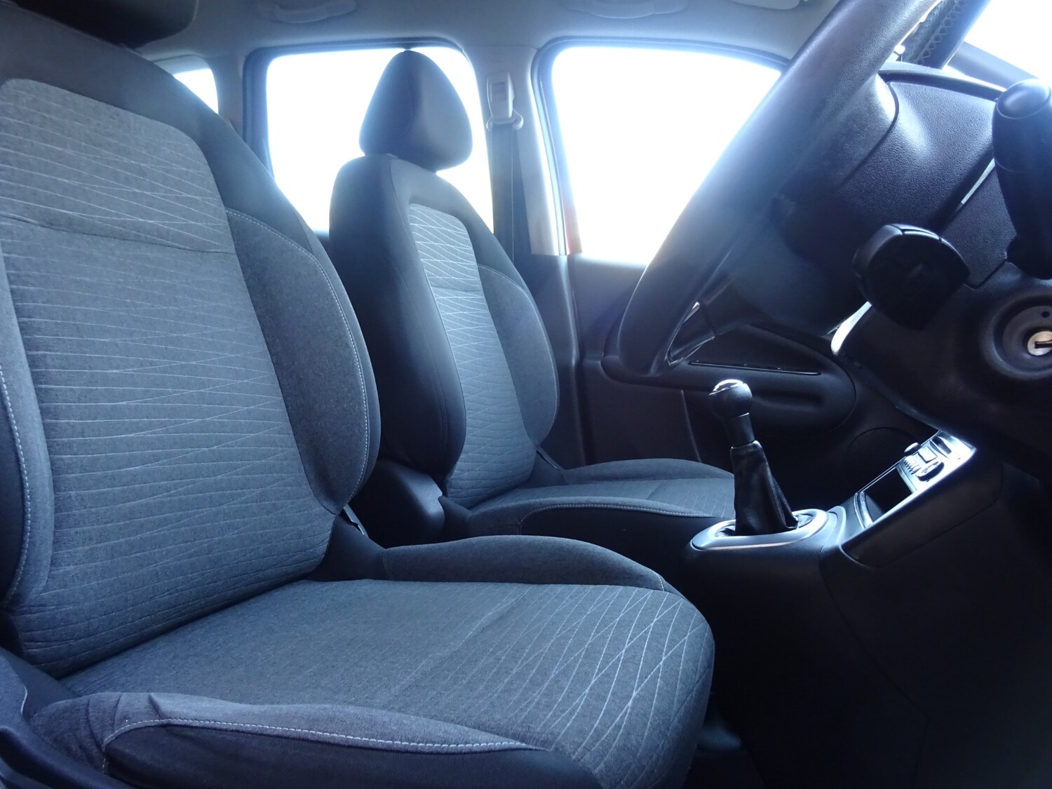 Used Citroen C3 Picasso 2016 for sale - 76791936: Photo 31