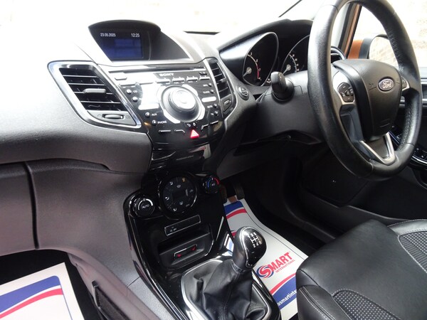 Used Ford Fiesta 2015 for sale - 74743431: Photo 25