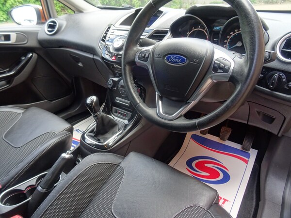Used Ford Fiesta 2015 for sale - 74743431: Photo 31