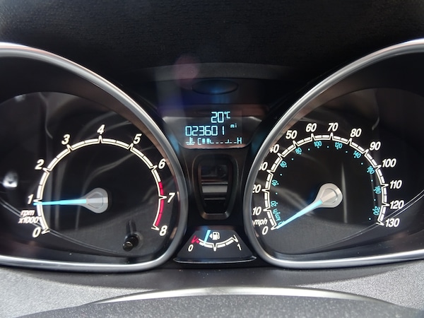 Used Ford Fiesta 2015 for sale - 74743431: Photo 3