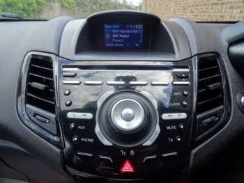 Used Ford Fiesta 2015 for sale - 74743431: Photo