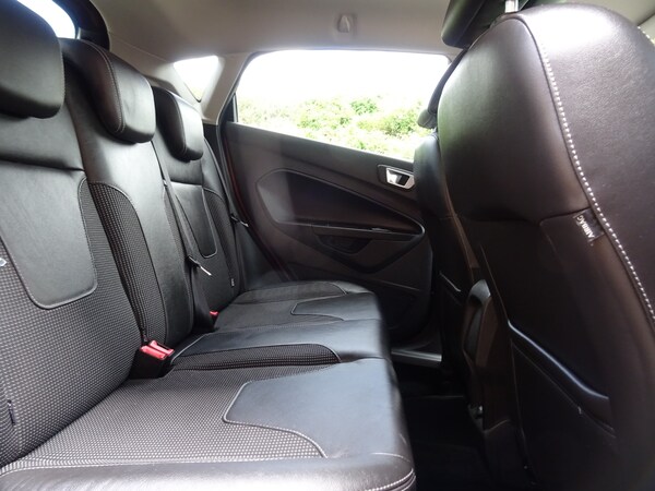 Used Ford Fiesta 2015 for sale - 74743431: Photo 7