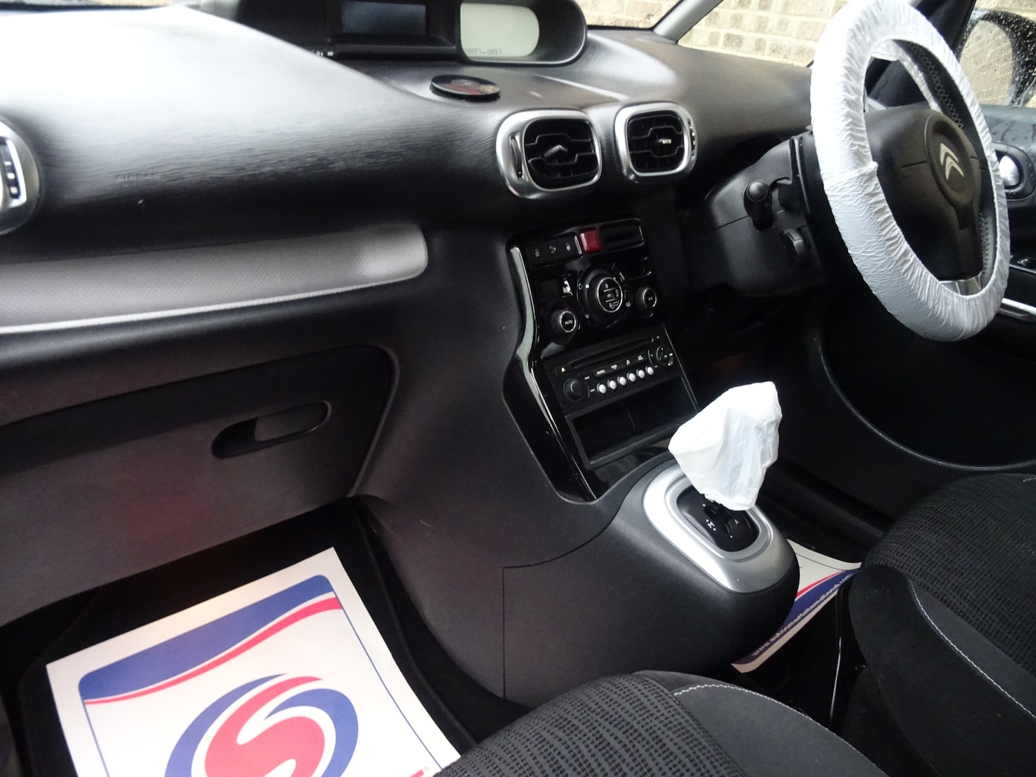 Used Citroen C3 Picasso 2013 for sale - 76343040: Photo 5