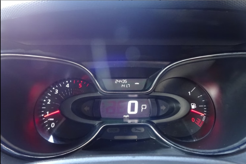 Used Renault Captur 2015 for sale - 78065345: Photo 3