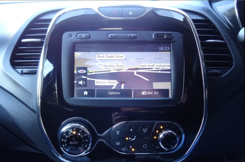 Used Renault Captur 2015 for sale - 78065345: Photo 4