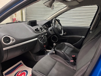 Used Renault Clio 2011 for sale - 75738726: Photo