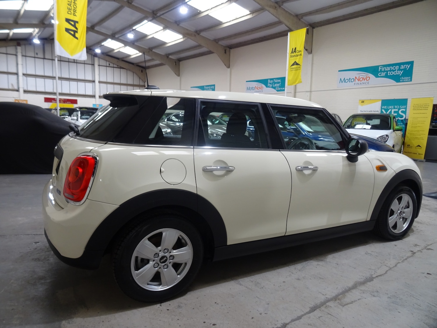 Used MINI Hatch 2014 for sale - 76017457: Photo 10