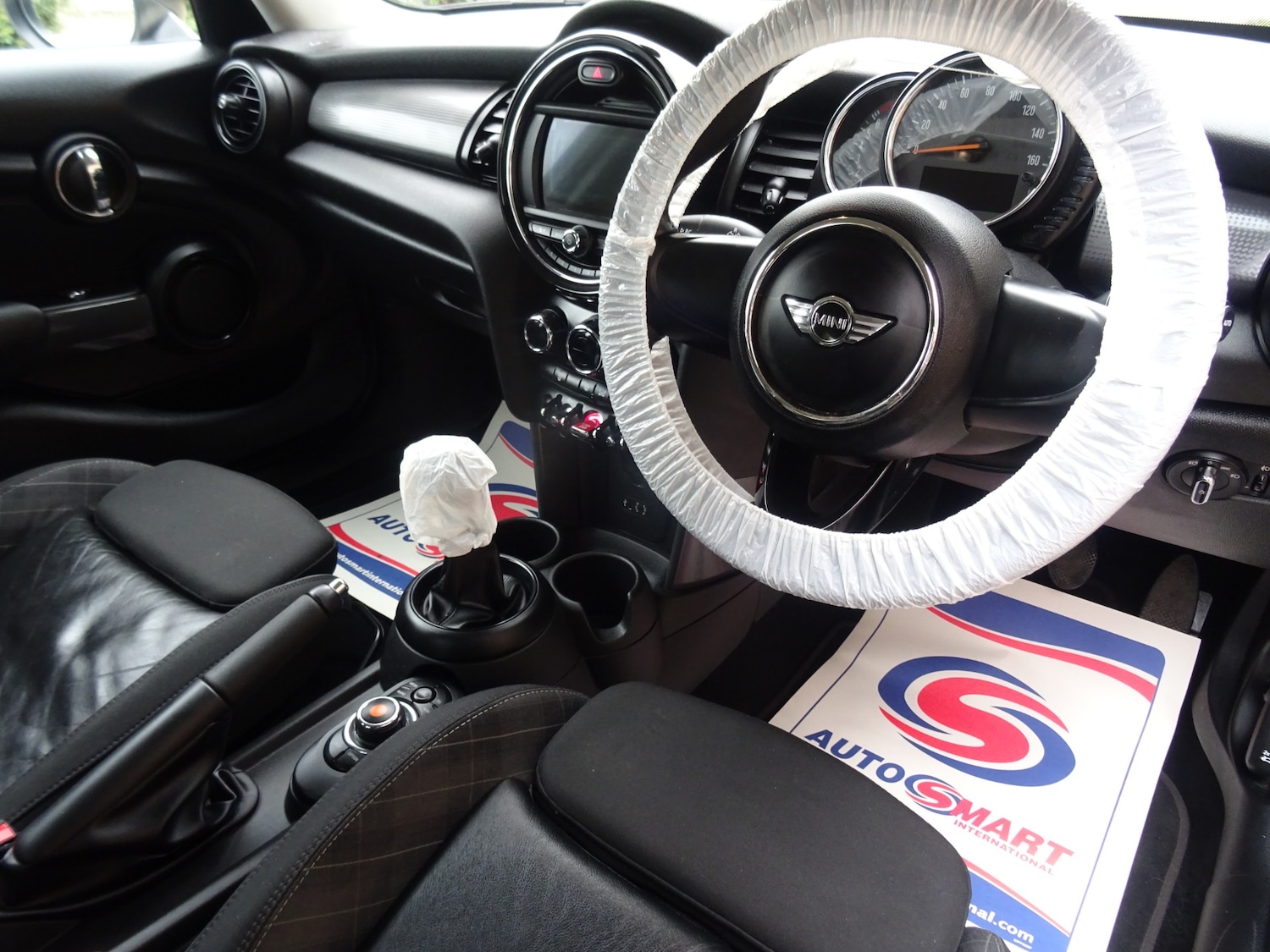 Used MINI Hatch 2014 for sale - 76017457: Photo 8