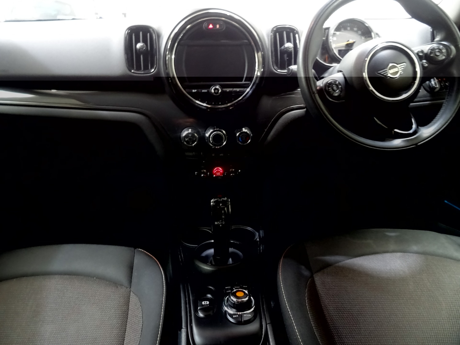 Used MINI Countryman 2019 for sale - 78077260: Photo 2