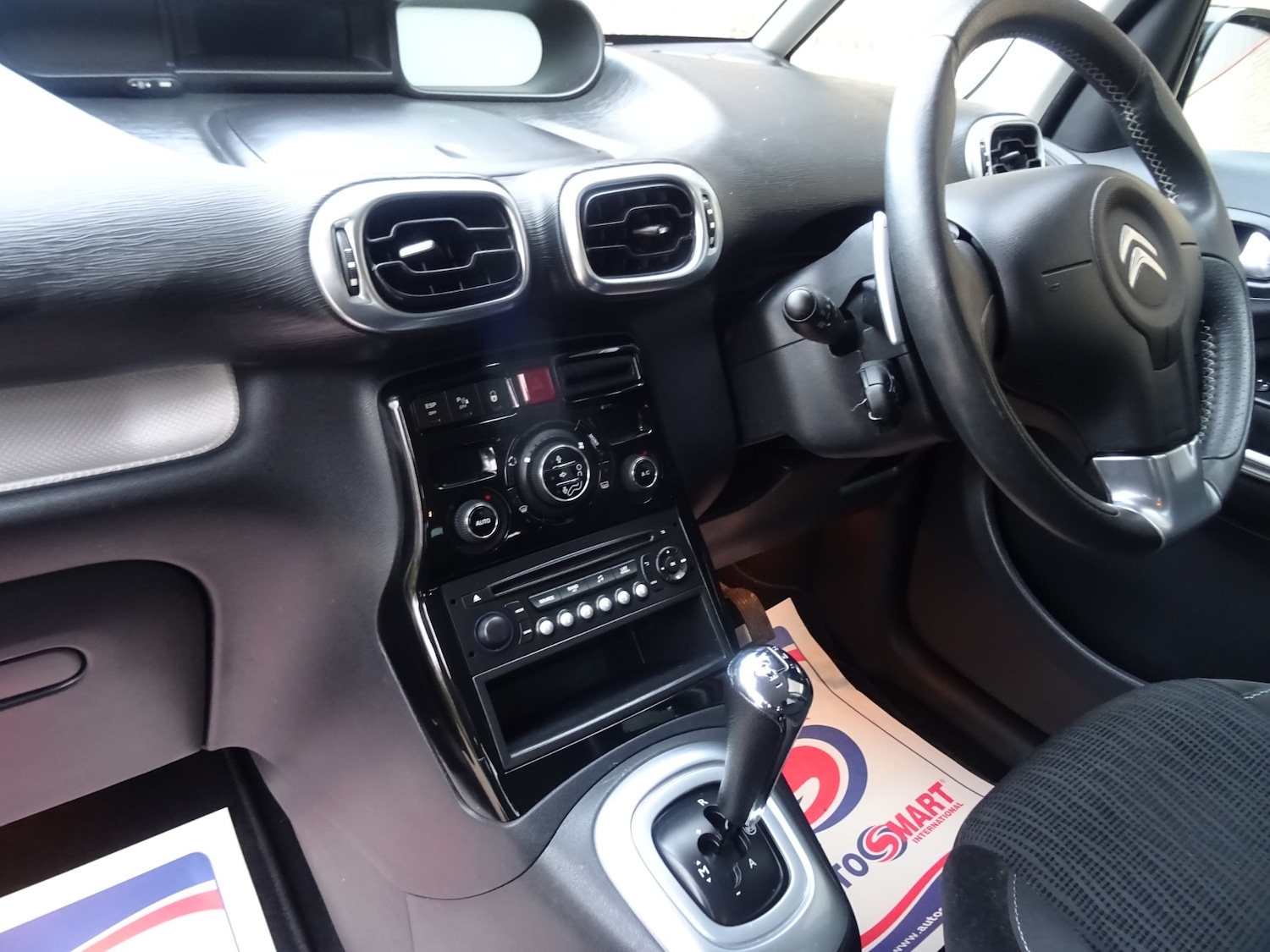 Used Citroen C3 Picasso 2013 for sale - 76374073: Photo 24