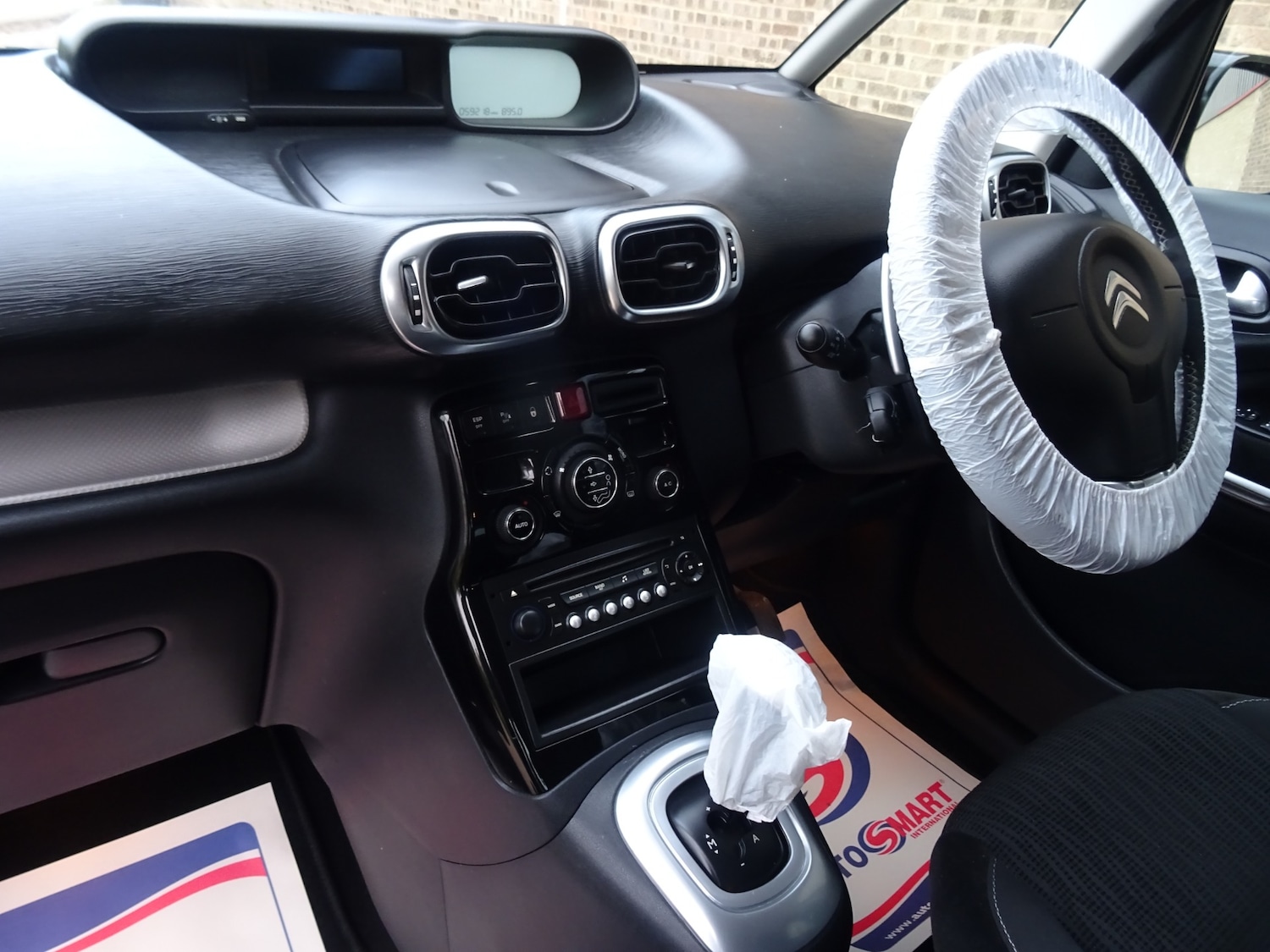 Used Citroen C3 Picasso 2013 for sale - 76374073: Photo 25