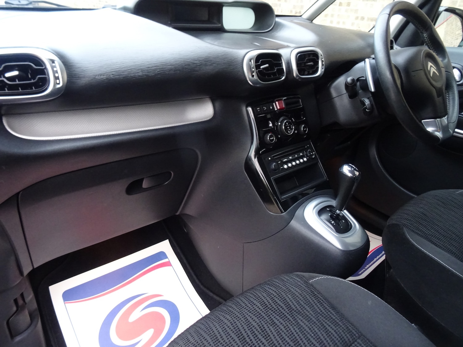 Used Citroen C3 Picasso 2013 for sale - 76374073: Photo 26