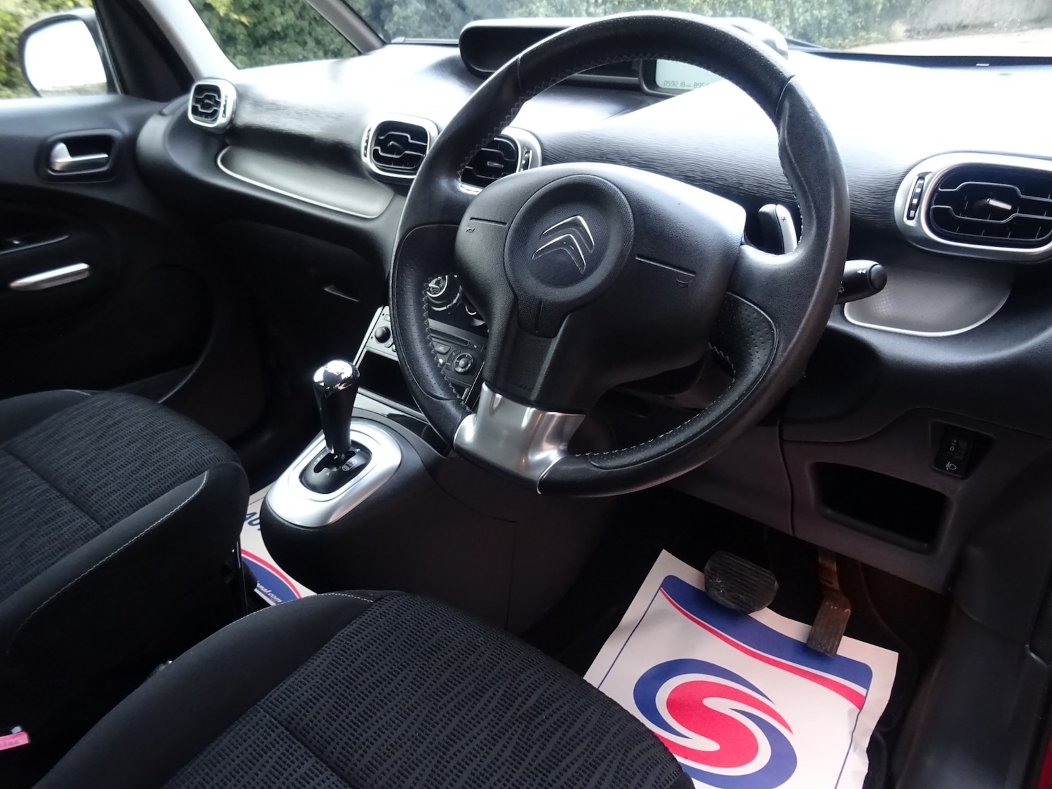 Used Citroen C3 Picasso 2013 for sale - 76374073: Photo 30