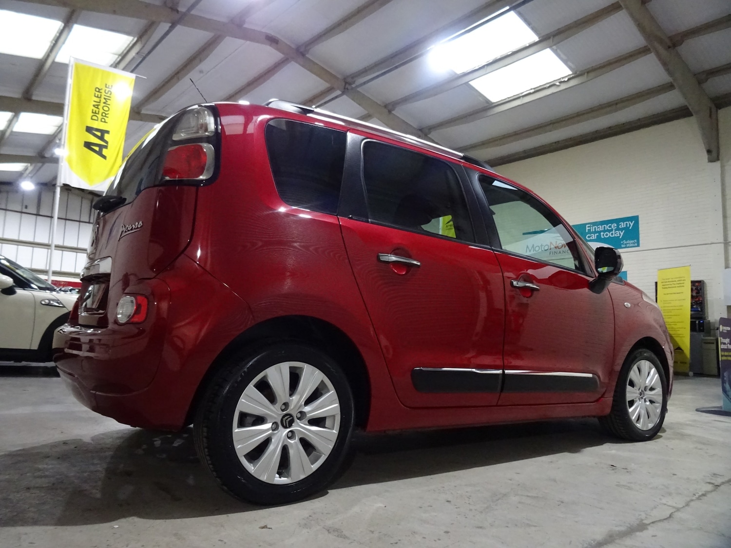 Used Citroen C3 Picasso 2013 for sale - 76374073: Photo 33