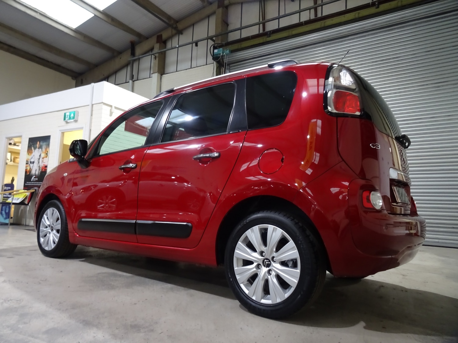 Used Citroen C3 Picasso 2013 for sale - 76374073: Photo 35