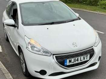 2014 (14) - 1.0 VTi Access+ 3dr **ULTRA LOW MILEAGE*ONLY 3900 MILES FROM NEW**