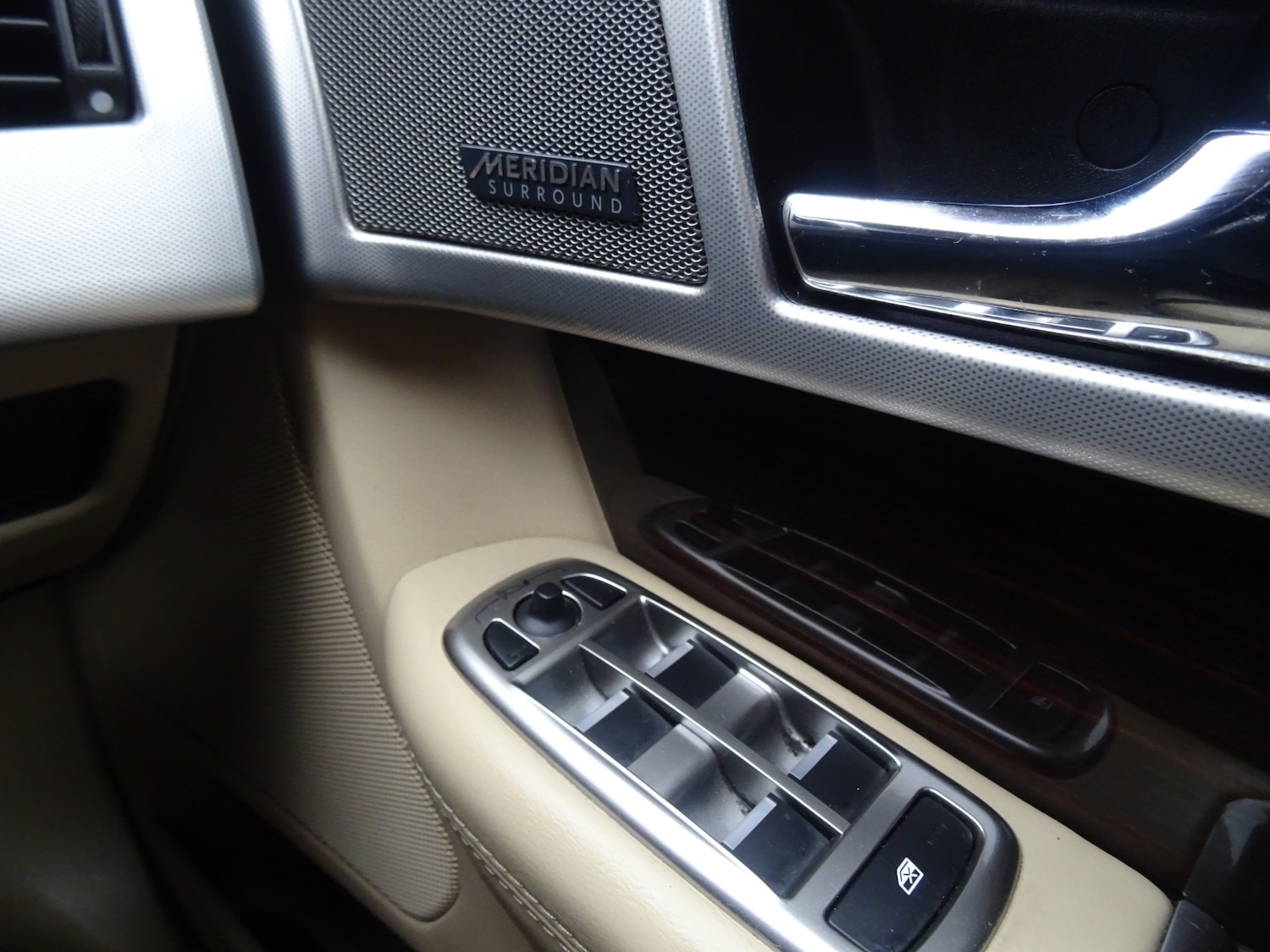 Used Jaguar XF 2015 for sale - 77198585: Photo 25