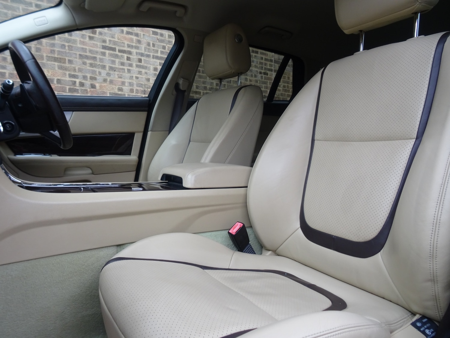 Used Jaguar XF 2015 for sale - 77198585: Photo 29