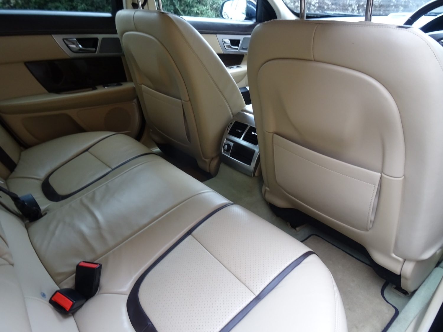 Used Jaguar XF 2015 for sale - 77198585: Photo 31